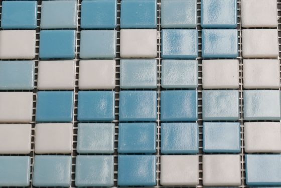 Mosaik Mix Gloss White blauen Fliesen