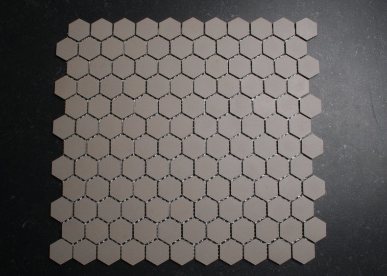 2,5 cm dunkel grau hexagonal Mosaik