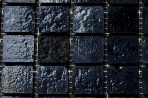 Mosaik schwarz silber Iridiserend