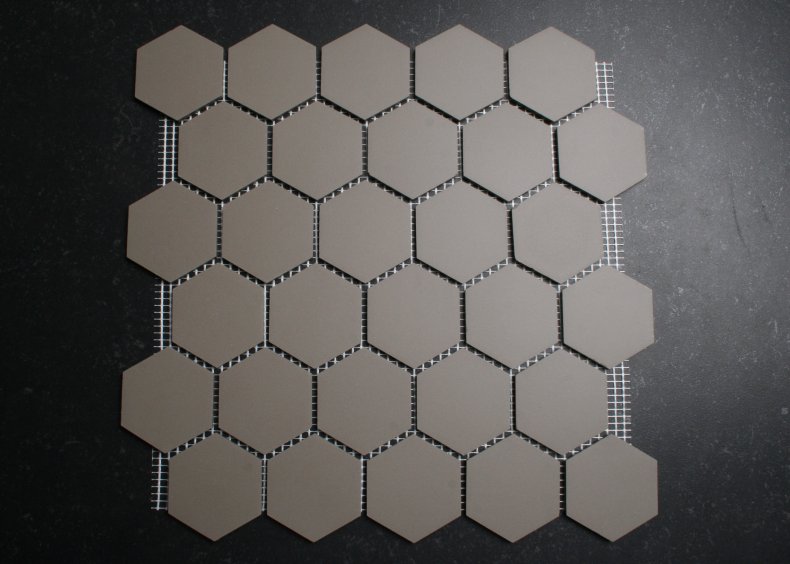 5 cm dunkel grau hexagonal Mosaik