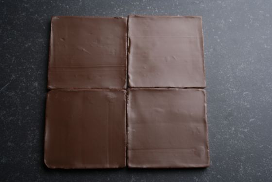 Hand-Form 10 x 10 Schokolade Matte Fliesen