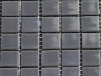 Mosaik dunkel grau 2 x 2 cm.
