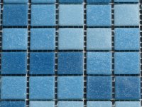 Schwimmbad Mosaik soft blau auf Papier